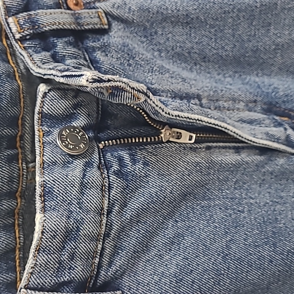 MONKI - Two-Tone Denim Jeans - Picture 3 of 6